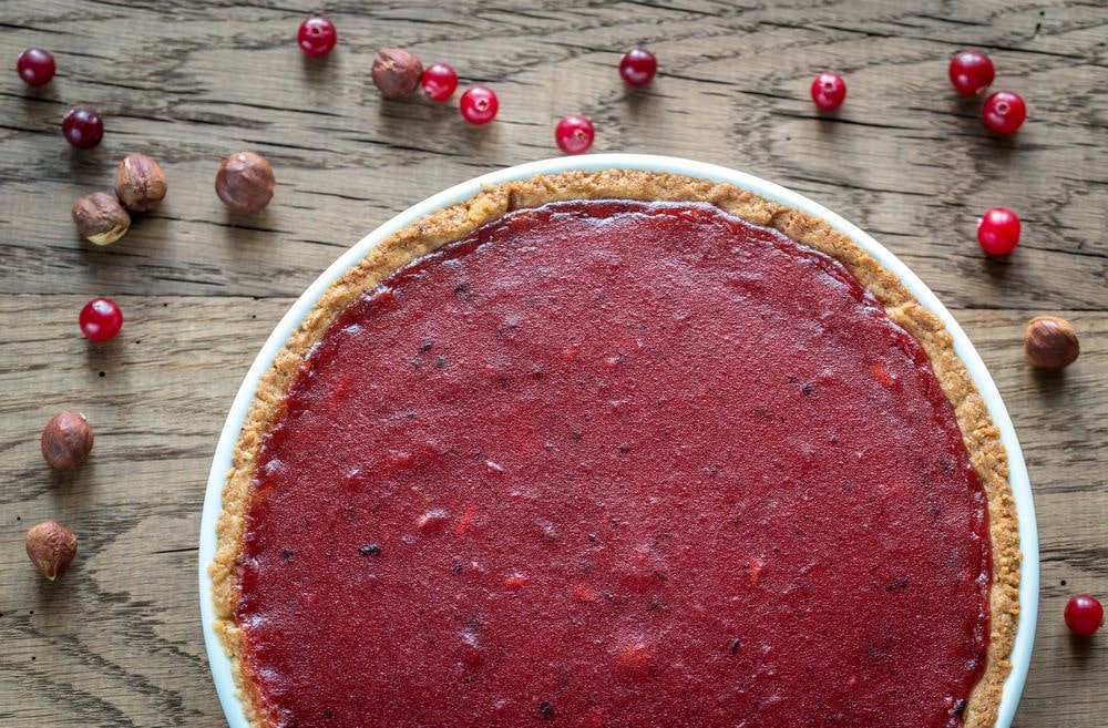 Tart that has some cranberry filling in made with sugar, water and egg yolks.