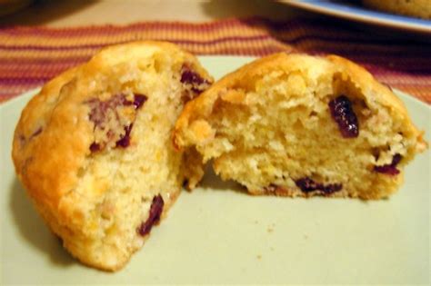 Lemon Muffin with Dried Cranberries