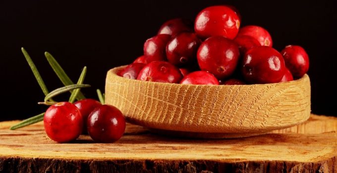 Are cranberries fattening because they are big, red, juicy and delicious fruit.