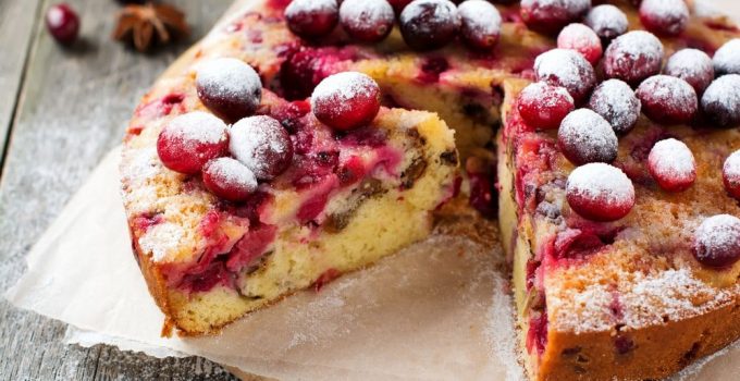 Round cake recipe with cranberries and a simple guide