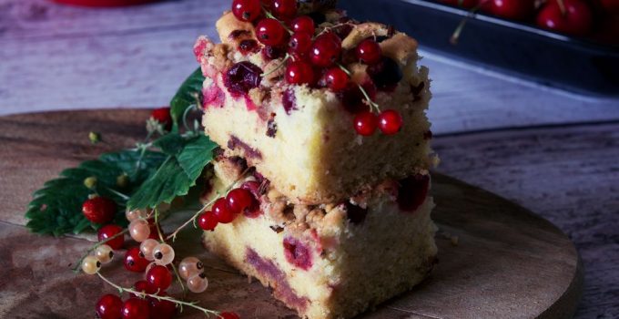 Recipe for a holiday cake made with cranberries and nuts