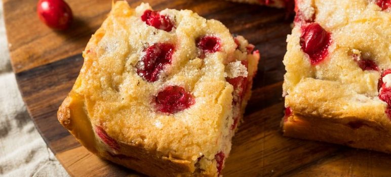 Recipe for a homemade cake made with fresh cranberries