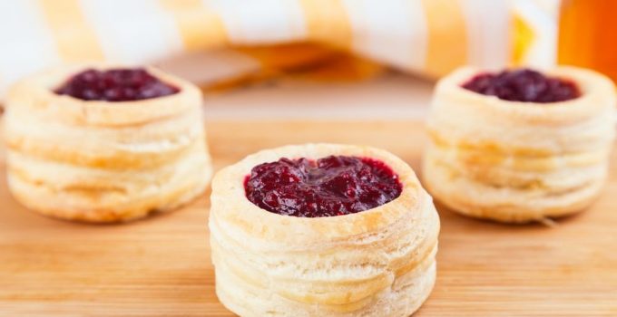 Danish pastry Cake Recipe with Cranberry Filling