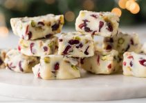 Fudge recipe with pistachios, cranberries and white chocolate